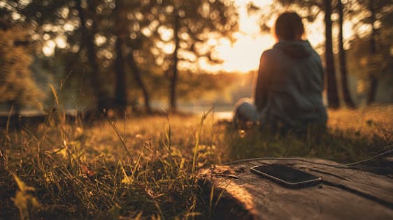 Digital Detox Challenge: 30 Days to Rediscover Life Beyond Screens